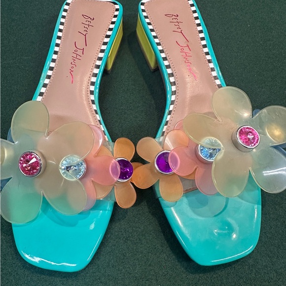 Brand new Betsy Johnson flats - Picture 5 of 5